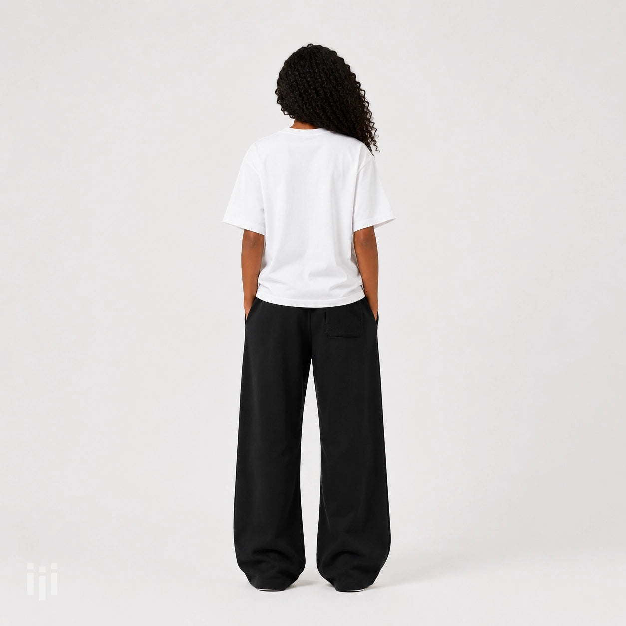 Black - Relaxed Sweatpants
